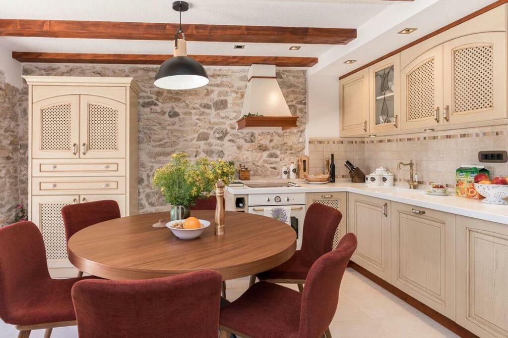 Villa Hirundo Rustica 스크라딘 외부 사진