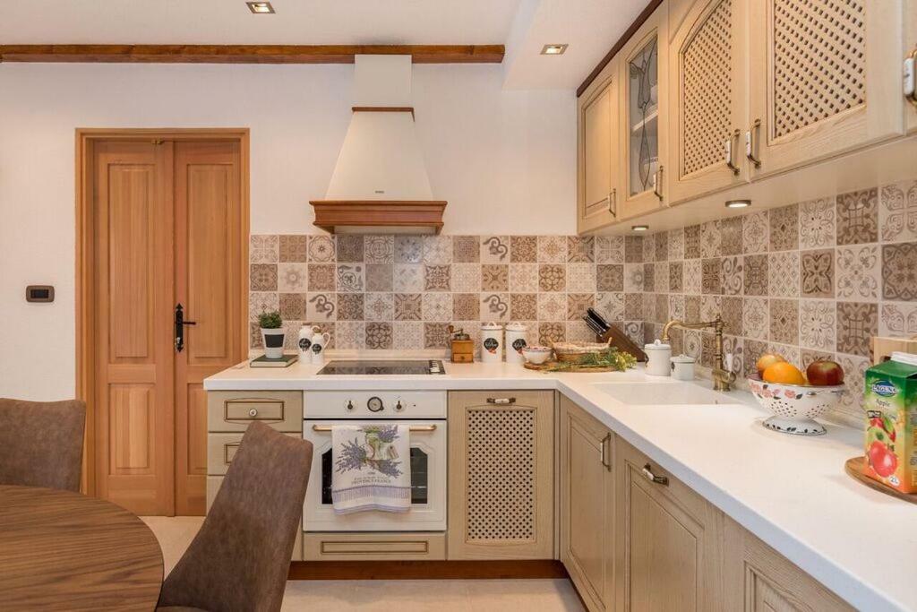 Villa Hirundo Rustica 스크라딘 외부 사진